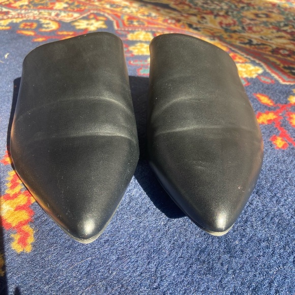 Black Slip-on Flat Mules from American Eagle - Picture 2 of 6